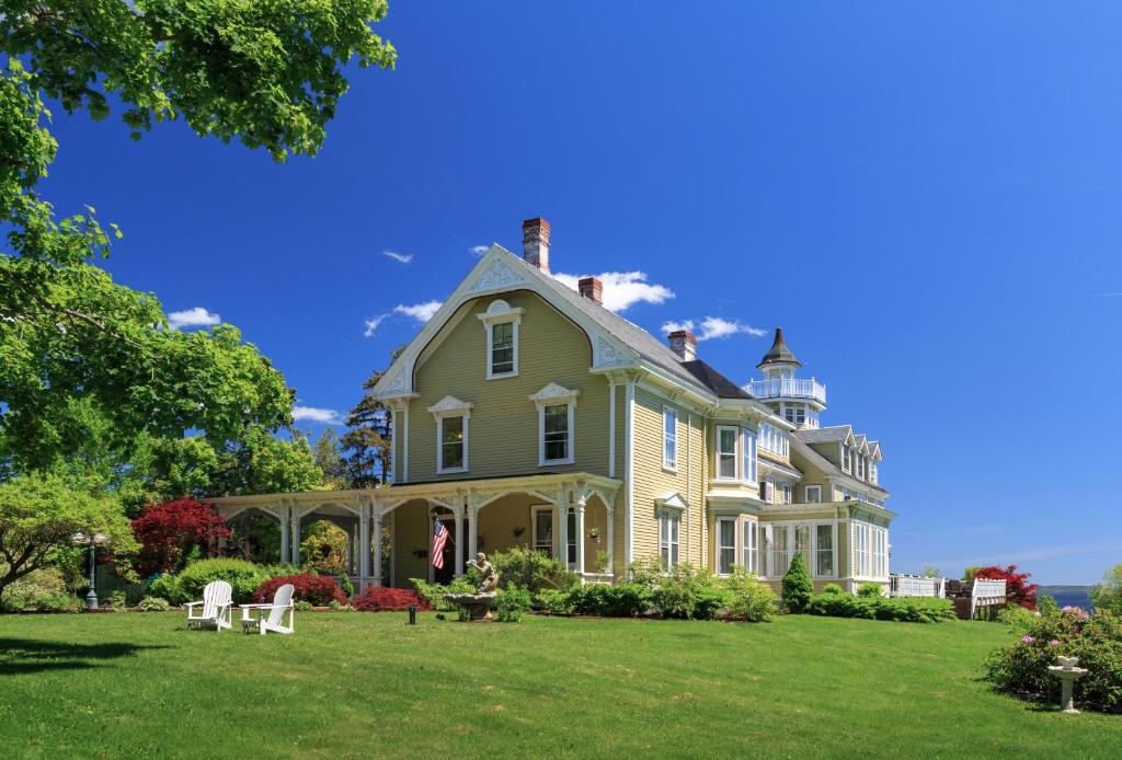 Captain Nickels Inn — Hotel in Searsport (ME)