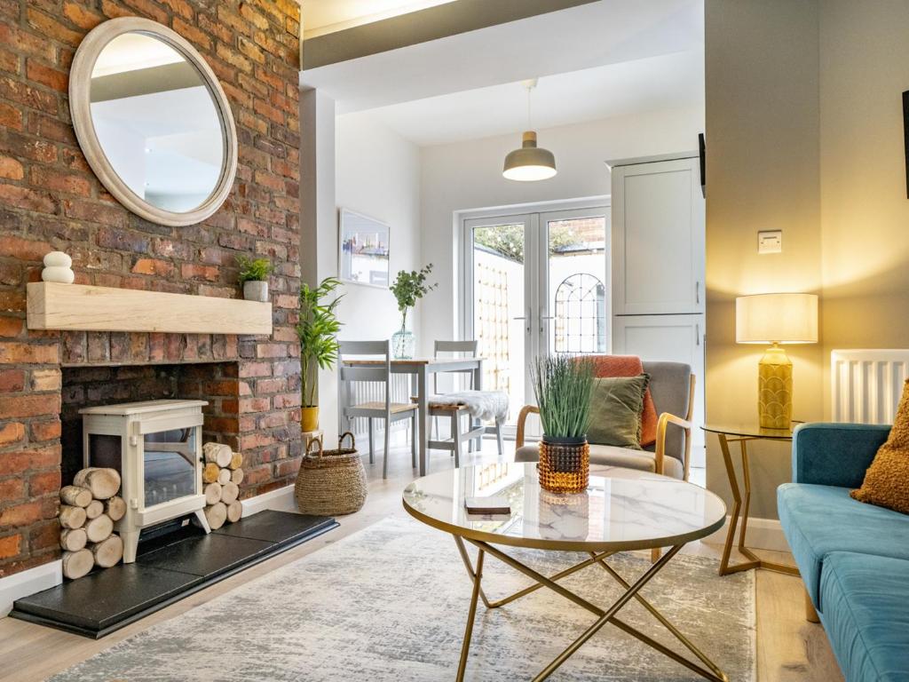 Pass the Keys Rathcool Gorgeous Terrace with Outdoor Living Cafes and Bars, Belfast