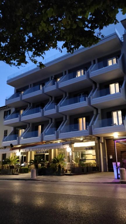 Hotel Riviera - 5