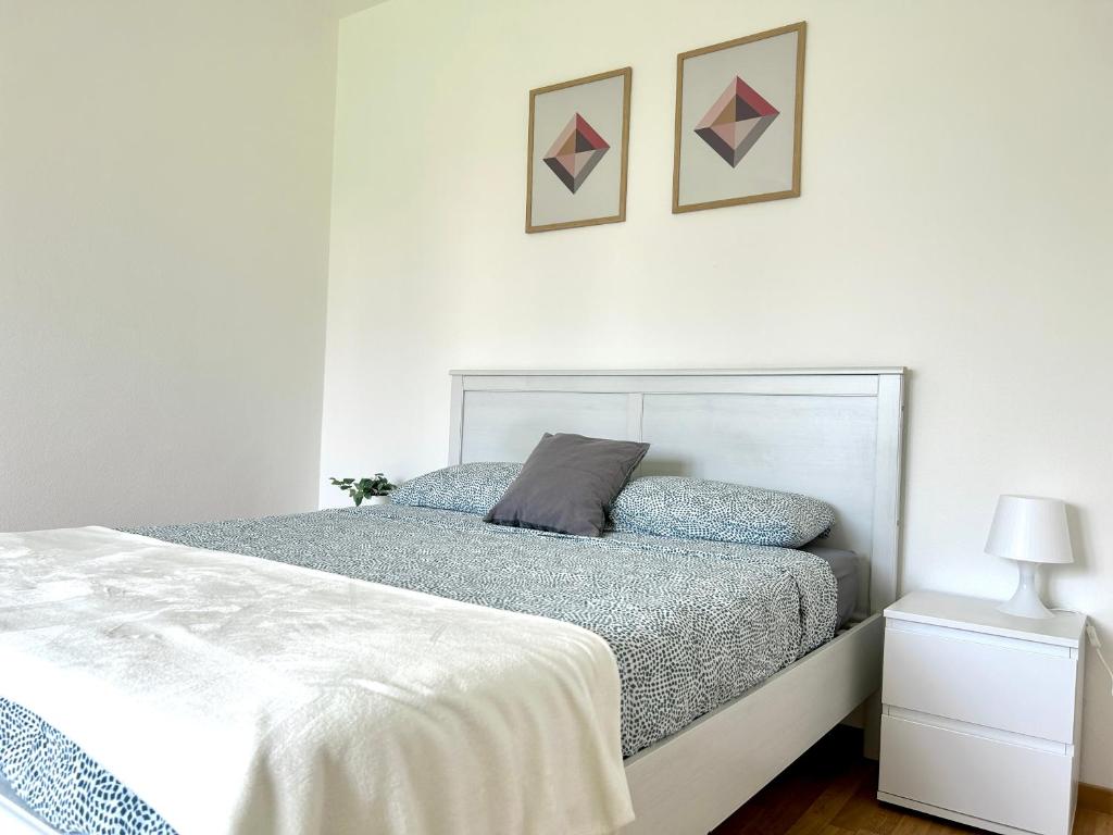 Central & Renovated Apartment - Near Train Station & City Center - 5