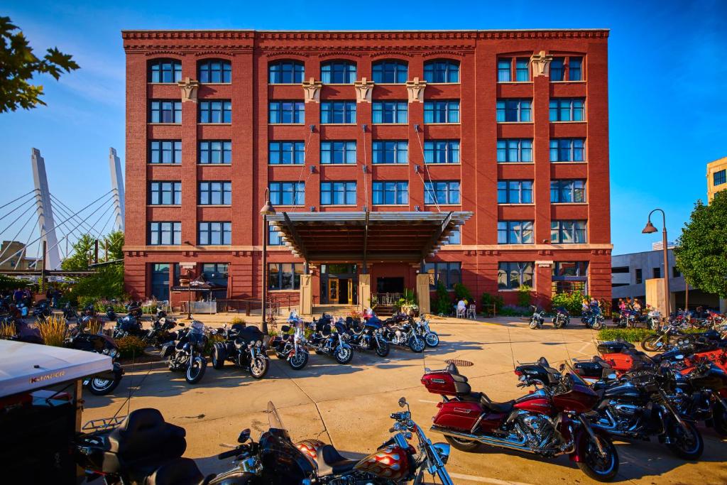 The Iron Horse Hotel photo