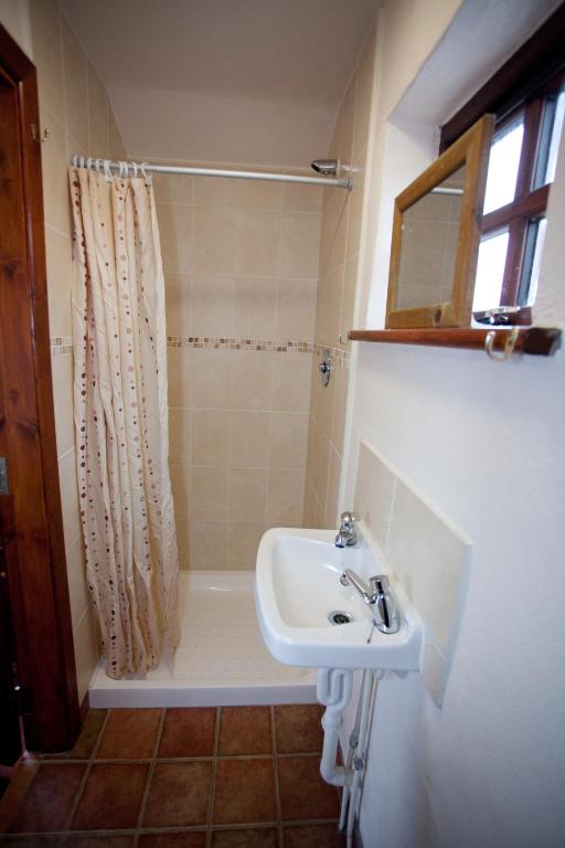 Aille River Tourist Hostel and Camping Doolin photo