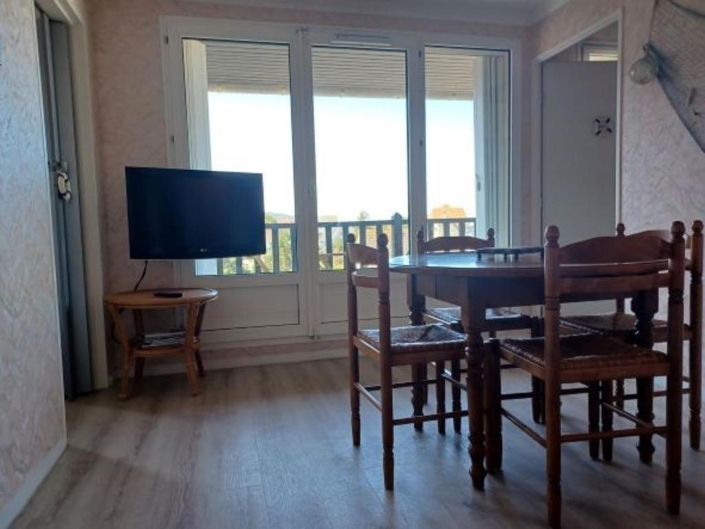 Appartement 2 pièces avec balcon, proche plage et parking - FR-1-712-4 - 3