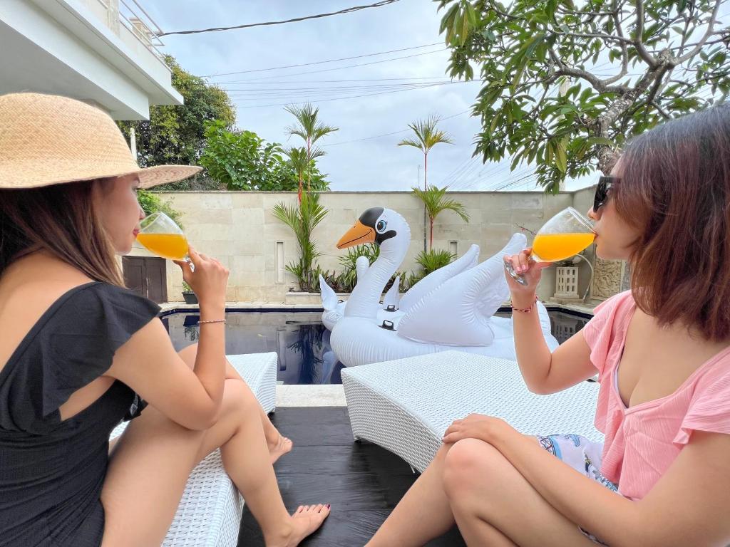 Amalia Swan Haven Villa Seminyak photo