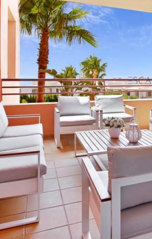 Estrella de Mar zeezicht en uitkijk op Gibraltar 40m2 terras incl zwembad Las Garzas Manilva - 5