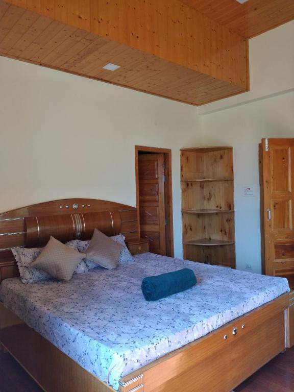 Suryansh cottage photo