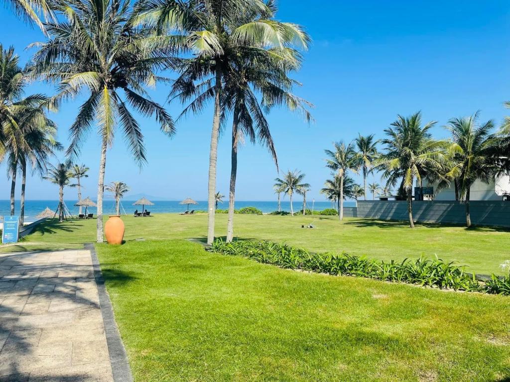 Wonderful Danatrip Beach Villas photo