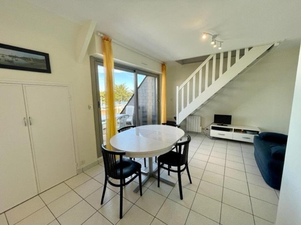 Studio mezzanine à Quiberon - 4 pers, 2 balcons, parking, animaux acceptés - FR-1-478-67 - 2