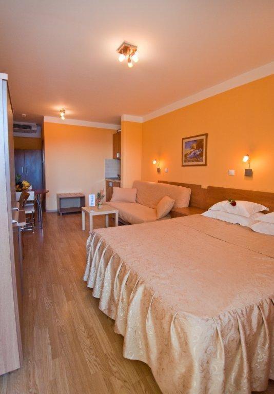 Hotel WGrand — Hotel rooms in Petrovac, Budva Municipality