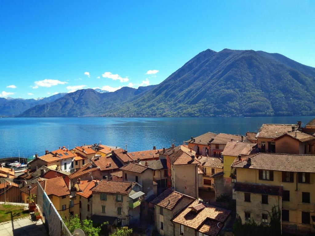 Lake View Gateway - by MyHomeInComo, Argegno