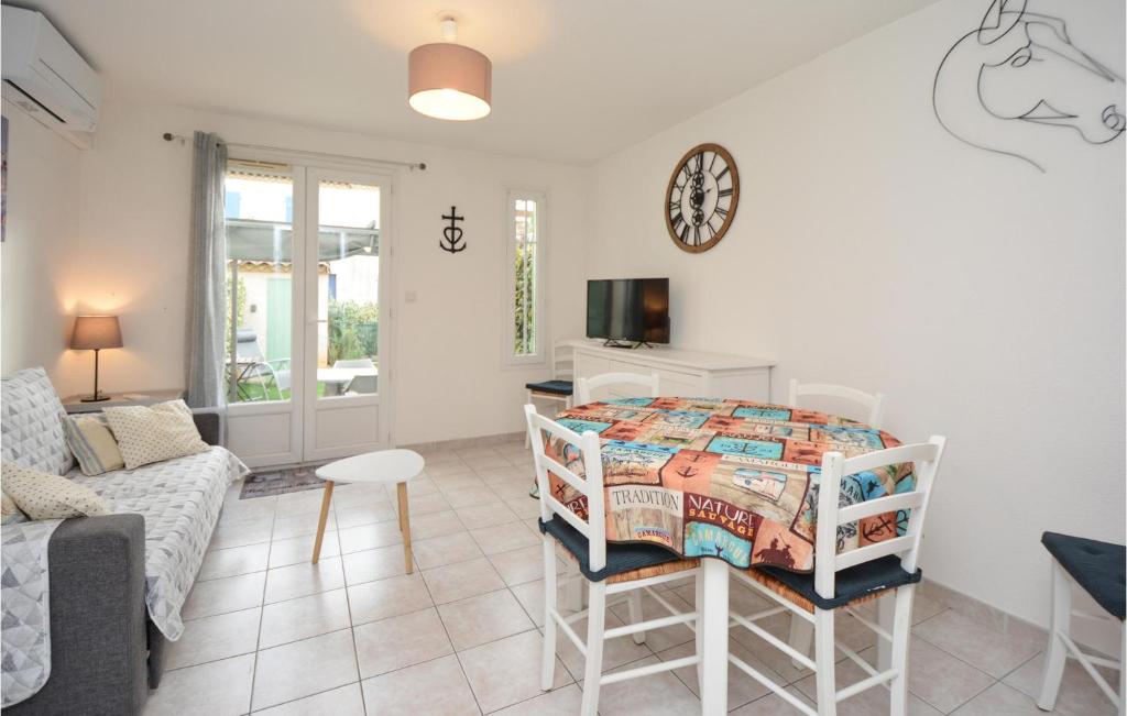 Cozy Home In Aigues-Mortes With Wifi - 3