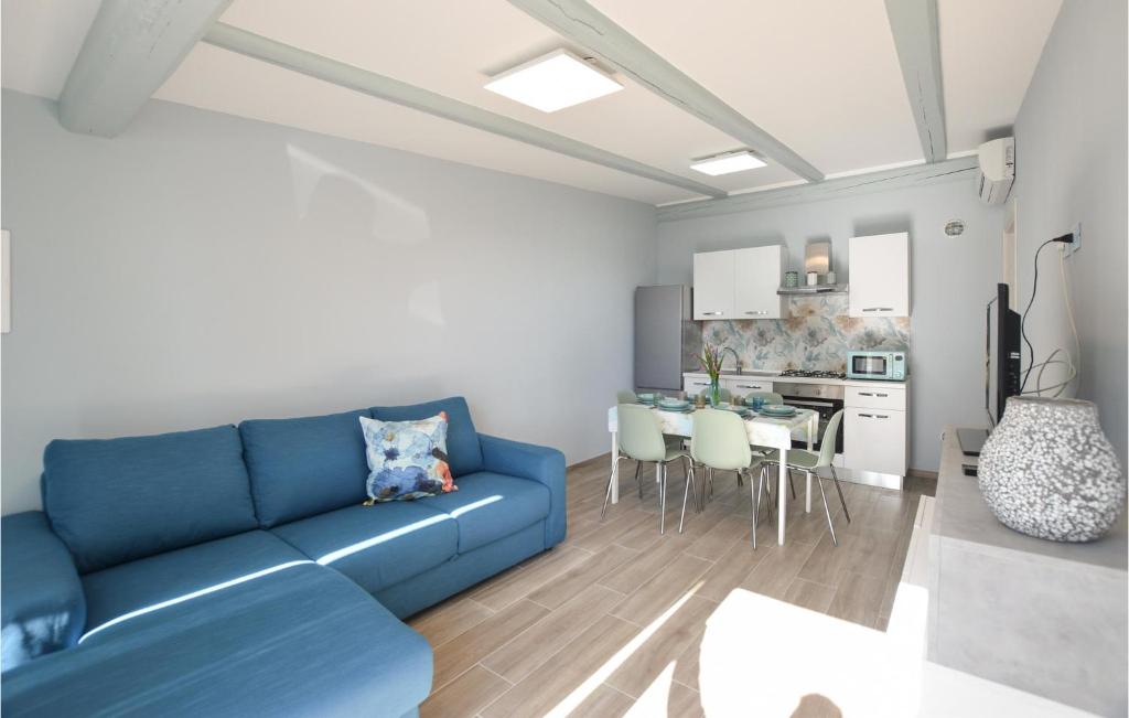 Amazing Home In Pozzallo Rg - 4