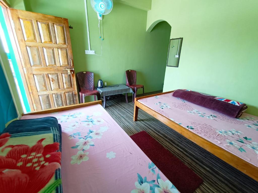 KN Sunshine Homestay (Saitsohpen-Sohra) photo