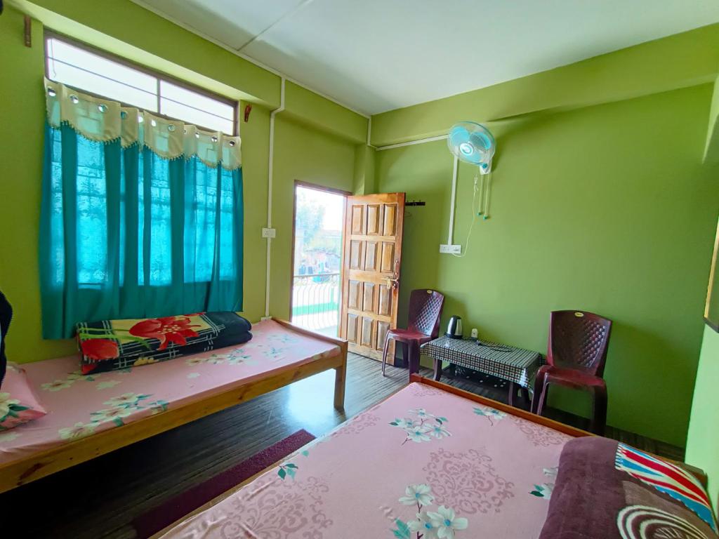 KN Sunshine Homestay (Saitsohpen-Sohra) photo