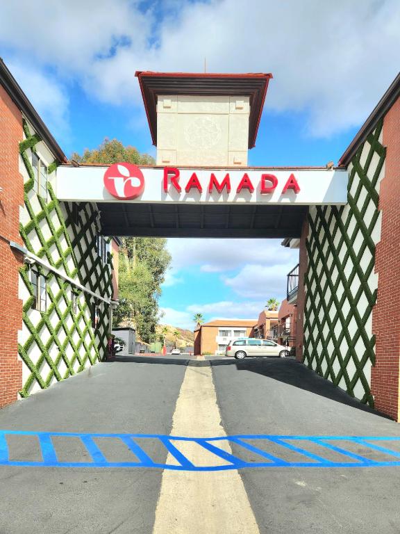 Ramada by Wyndham San Diego Poway Miramar photo