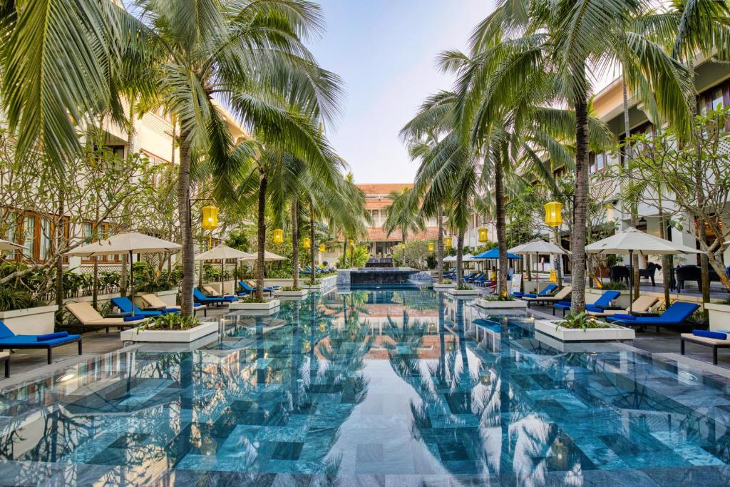 Great swimming pool