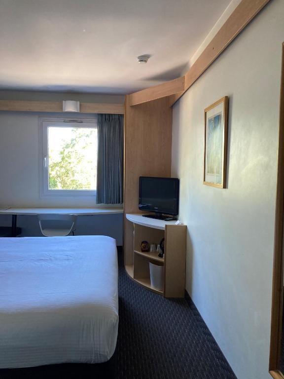 Sydney ibis Sydney Thornleigh Additional