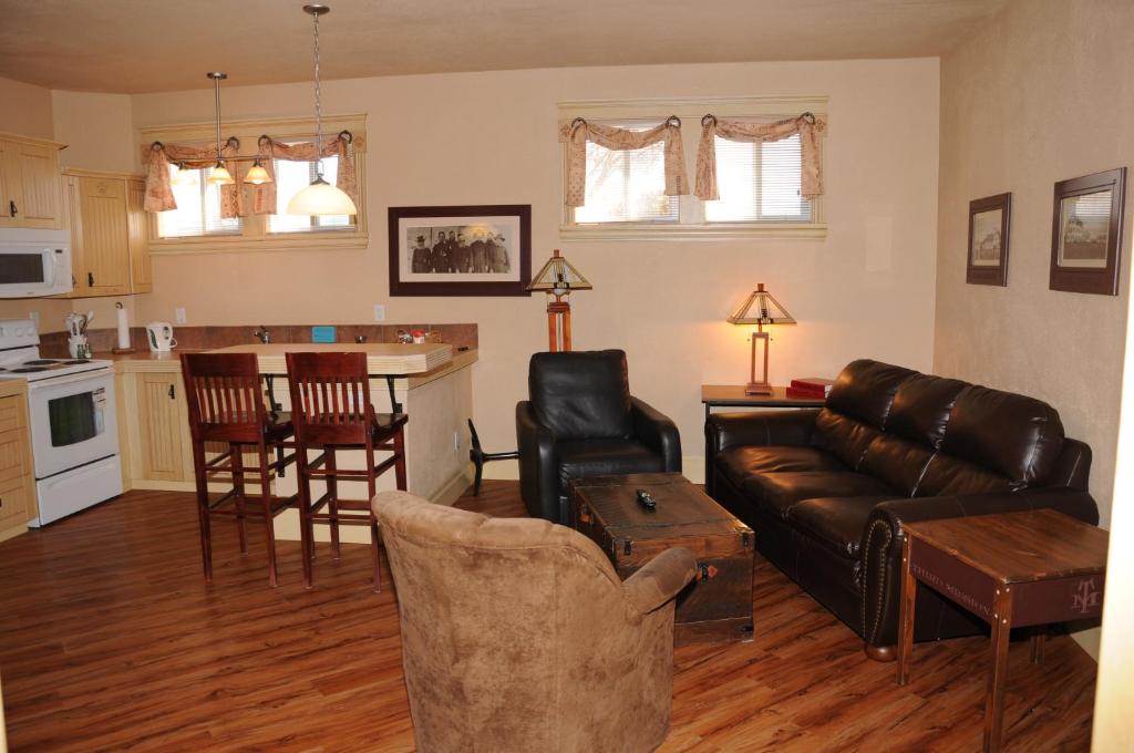 Third Mission Heritage Suites photo