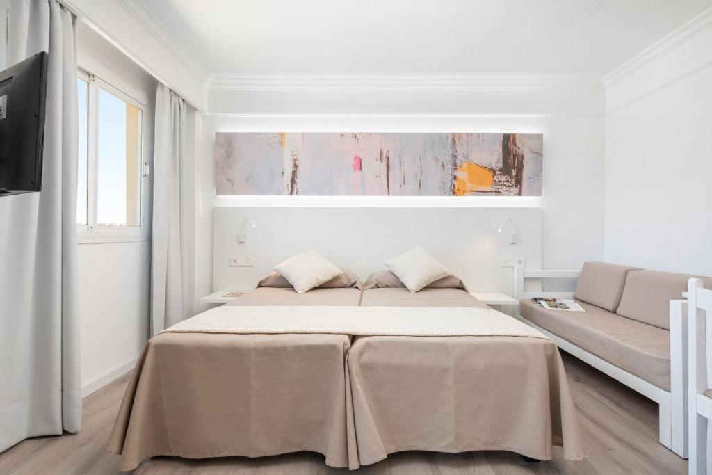 Alcudia Beach Apartments — Pokoje in Alcudia, Baleary