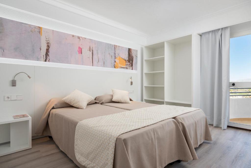 Alcudia Beach Apartments — Pokoje in Alcudia, Baleary