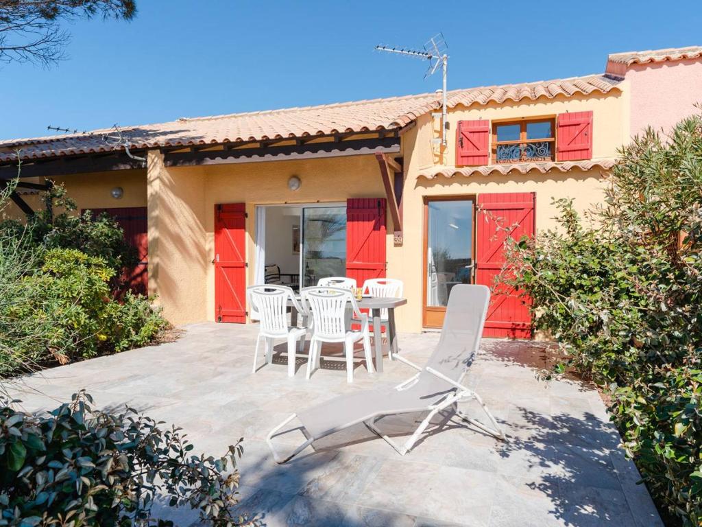 Superbe Pavillon à Gruissan avec Terrasse sur Plage, 2 Chambres, Parking et Wifi - FR-1-409A-20 - 2