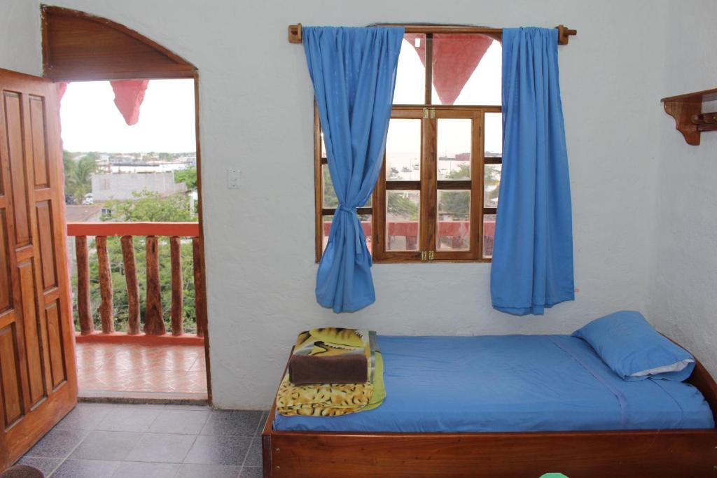 Royal Galápagos Inn - 3