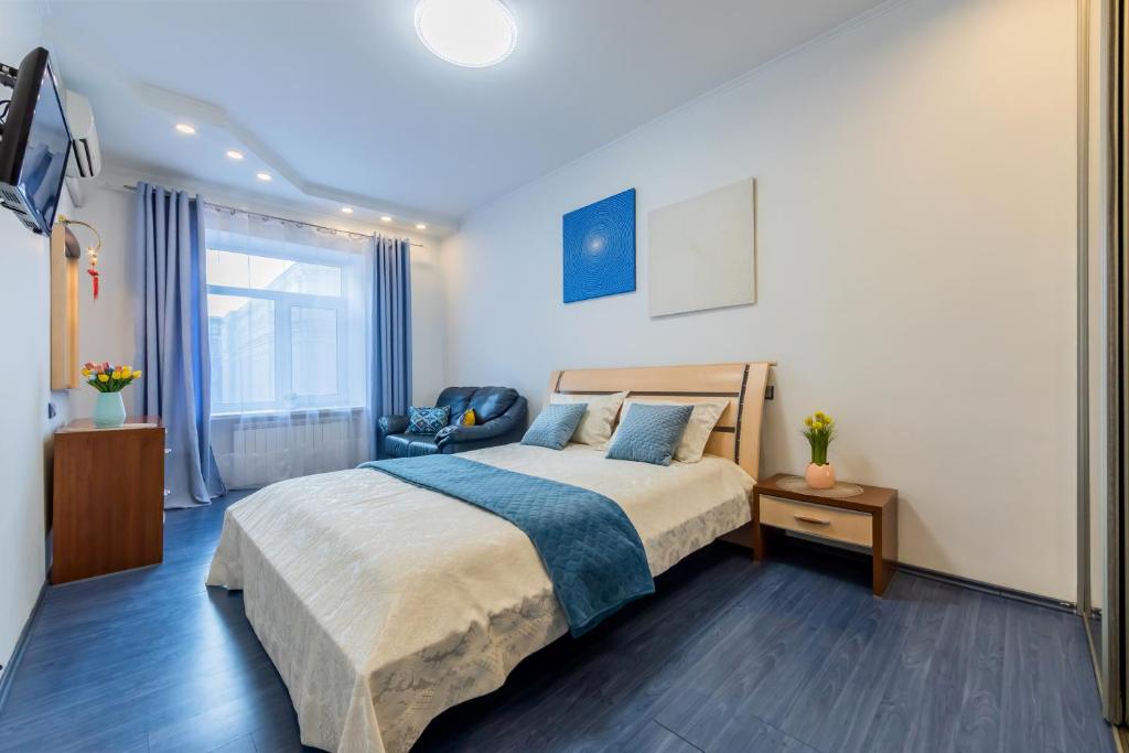 2к квартира на Дарвіна, Бессарабка, Kyjev