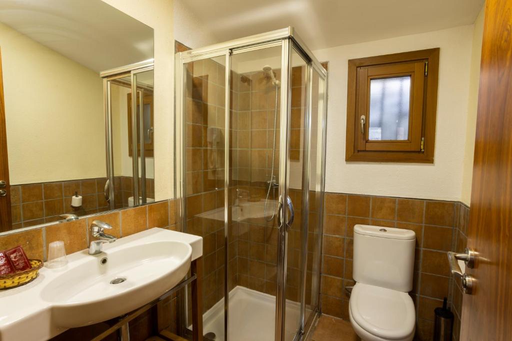 Hostal Les Roquetes photo
