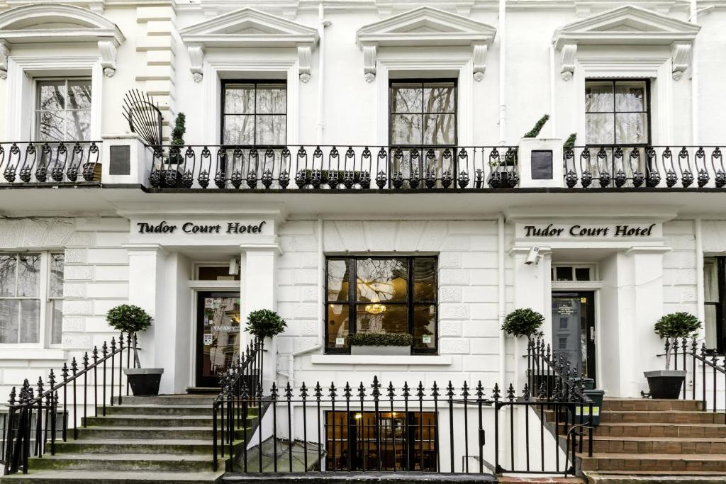 Tudor Court Hotel photo