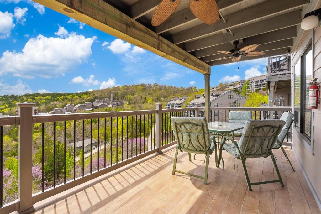 Scotch Pine--1309, Branson