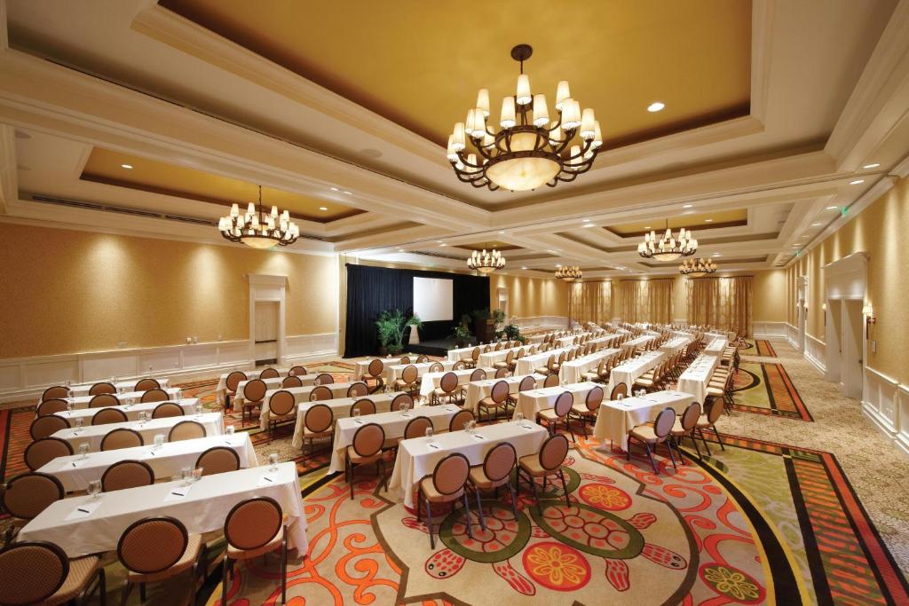 Sandpearl Resort Photo 10