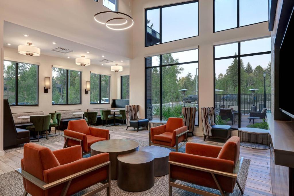 フロント・ロビー