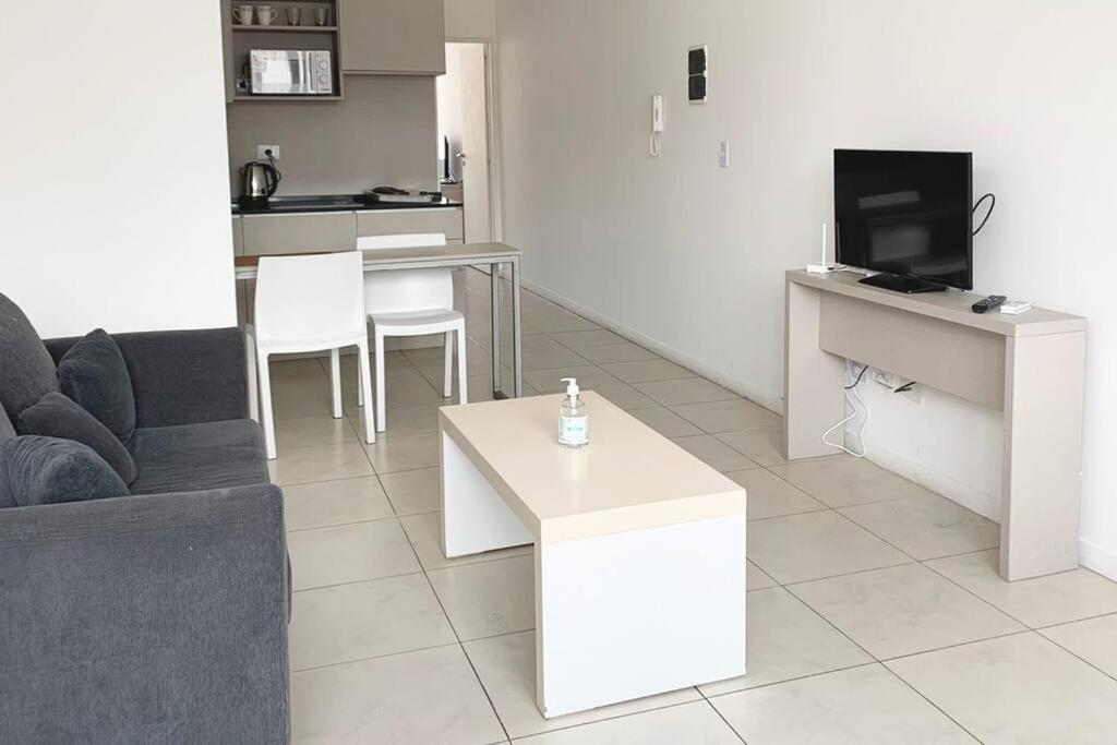 BMIT0412 Espacioso departamento de 2 ambientes para 2 - 2