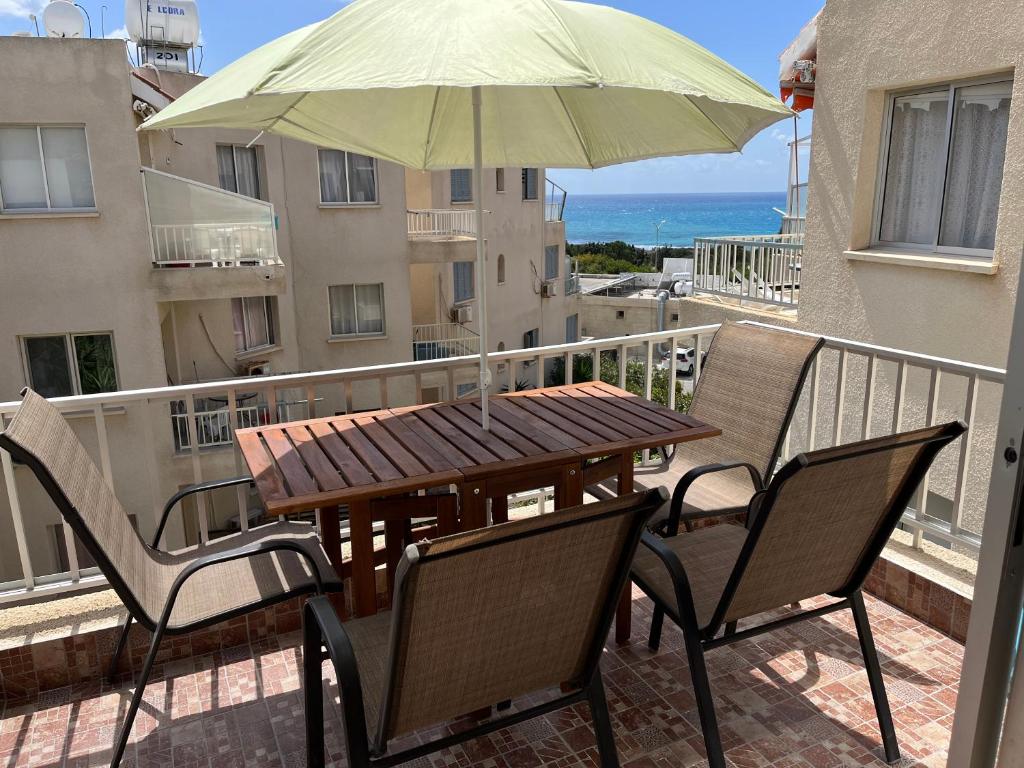 Diamond Complex, Pafos