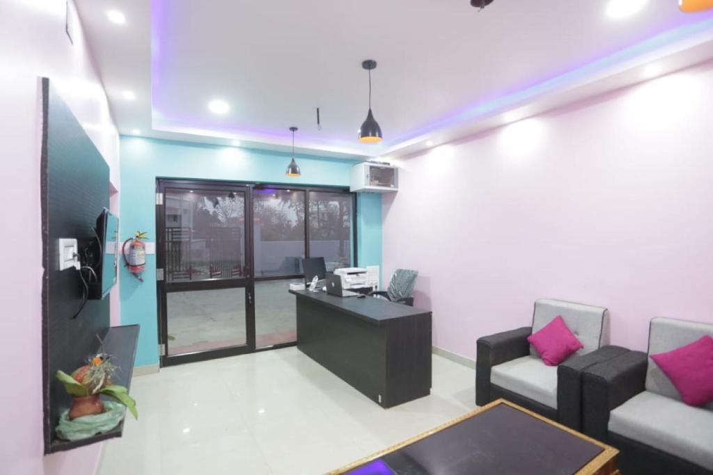 SPOT ON 80280 Sai Somnath Residency photo