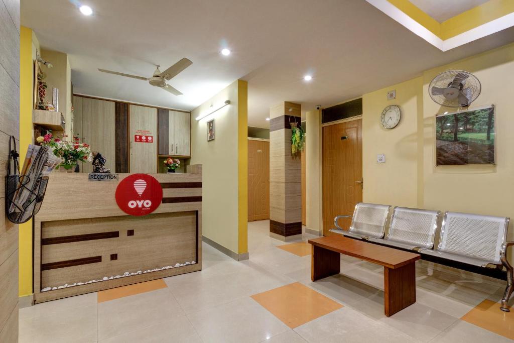 OYO Hotel Satguru photo