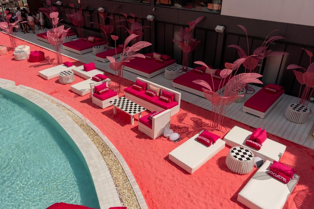 Swimming pool, SocialTel Samui in Koh Samui