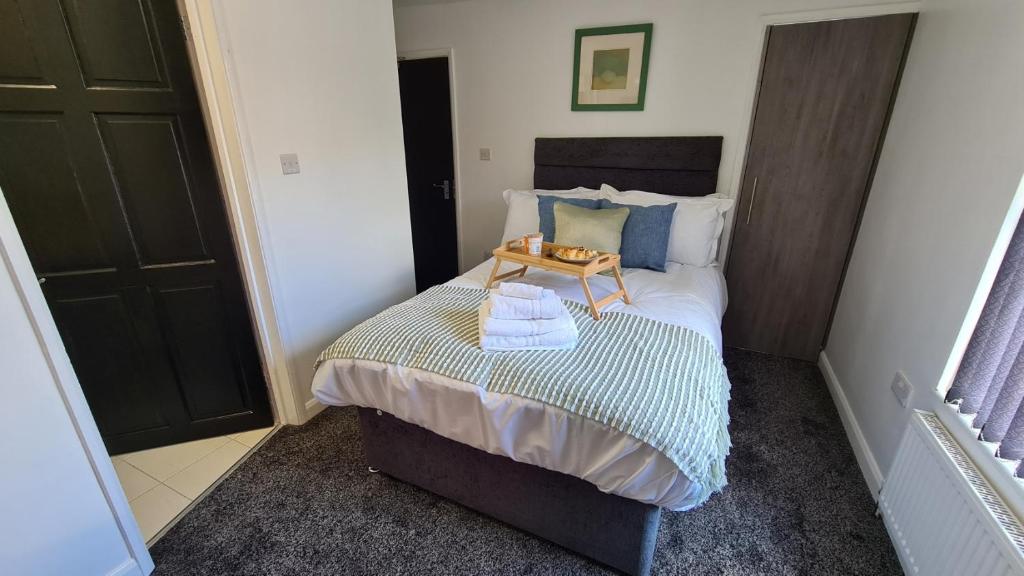 Moorfield House Room 3