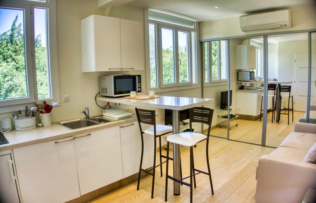 Cannes charming studio 50 meters from the beach !!, Cannes