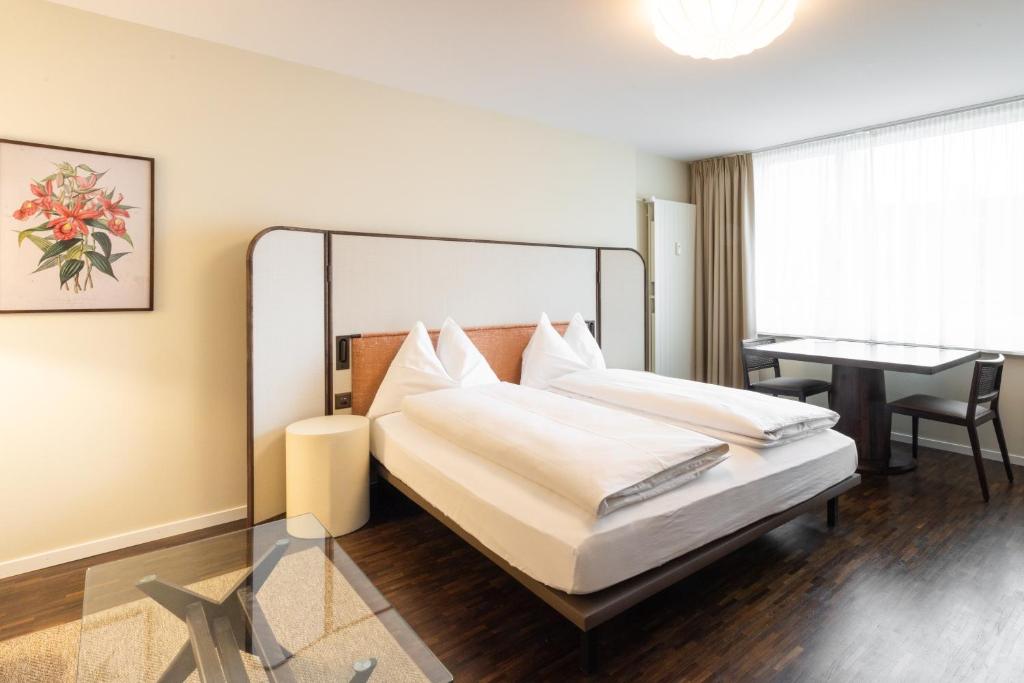 EMA House Serviced Apartments - Superior Standard - Seefeld photo