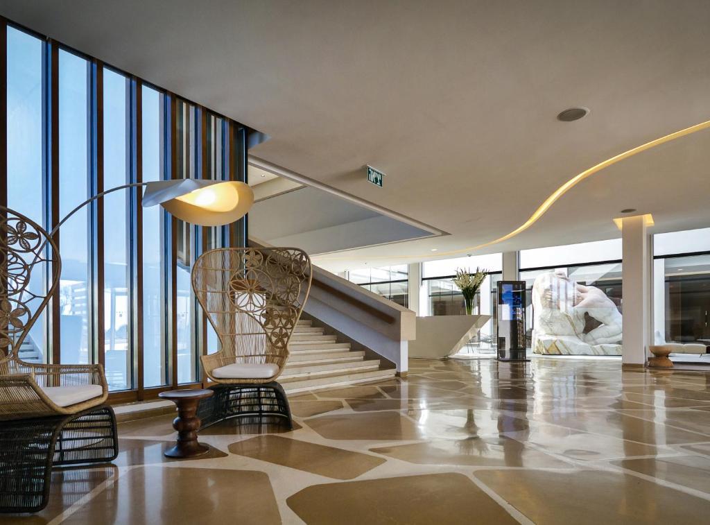 エルマ アート コンプレックス ラグジュアリー ホテル (Elma Art Complex Luxury Hotel) フロント・ロビー