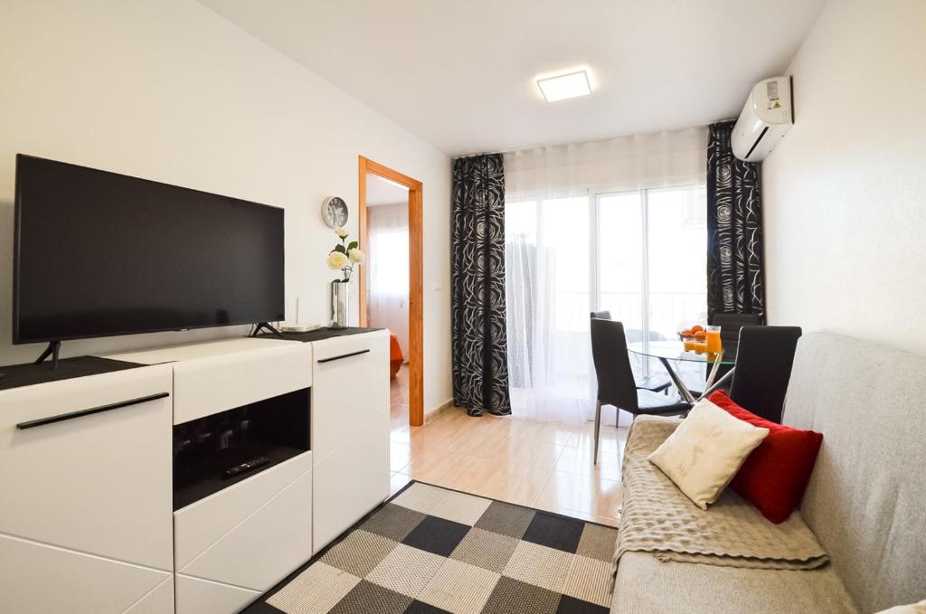 Schöne Wohnung mit Pool , Wi-Fi und privat Garage - 5