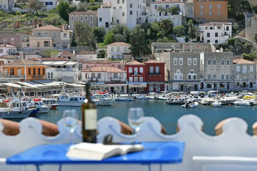 Delfini Hotel, hotel in Hydra