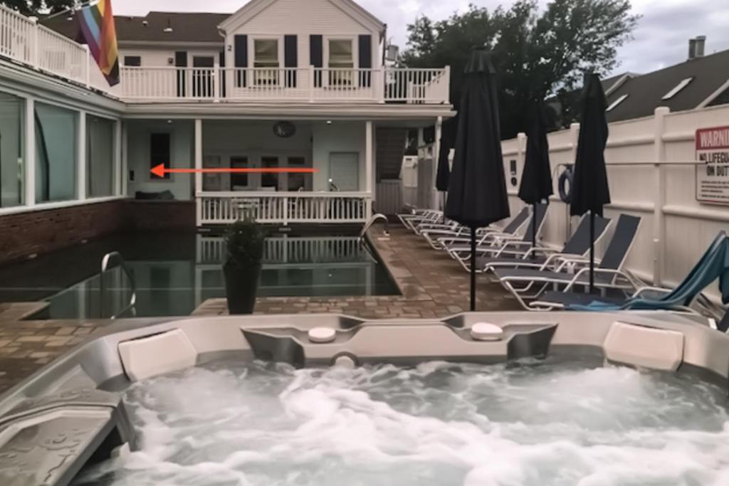 Captivating Cottage, Provincetown