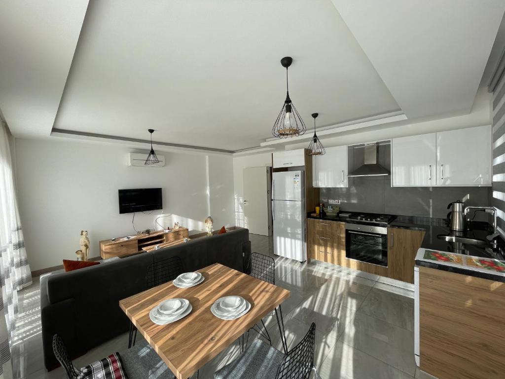 Girnenin kalbinde tatil, Kyrenia