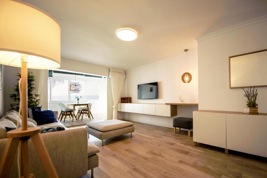 Fantastic Sea View Apartament DOÑA LOLA - 4