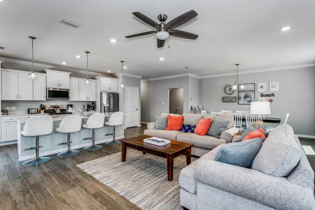 The Cordgrass Coastal Retreat, Pensacola