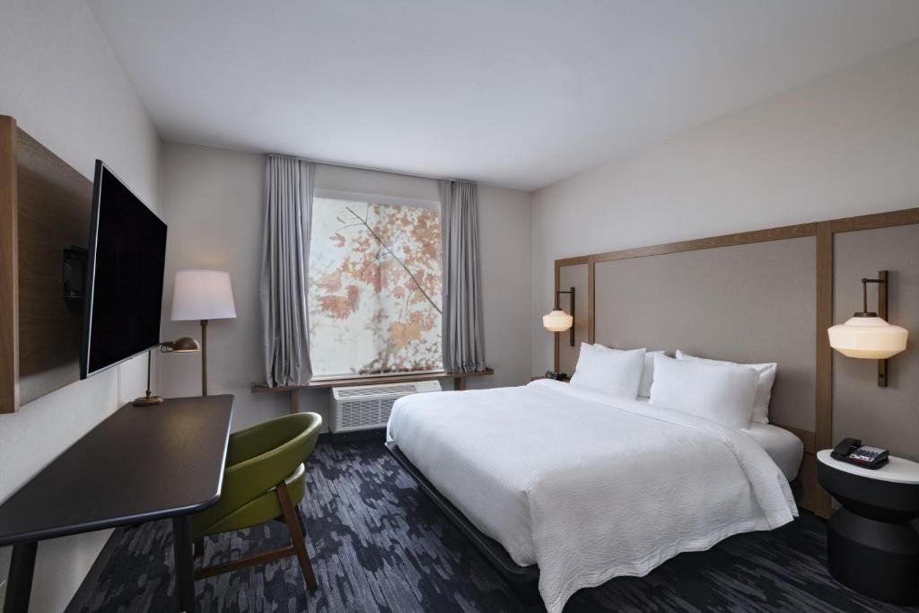 Fairfield Inn & Suites Waller photo