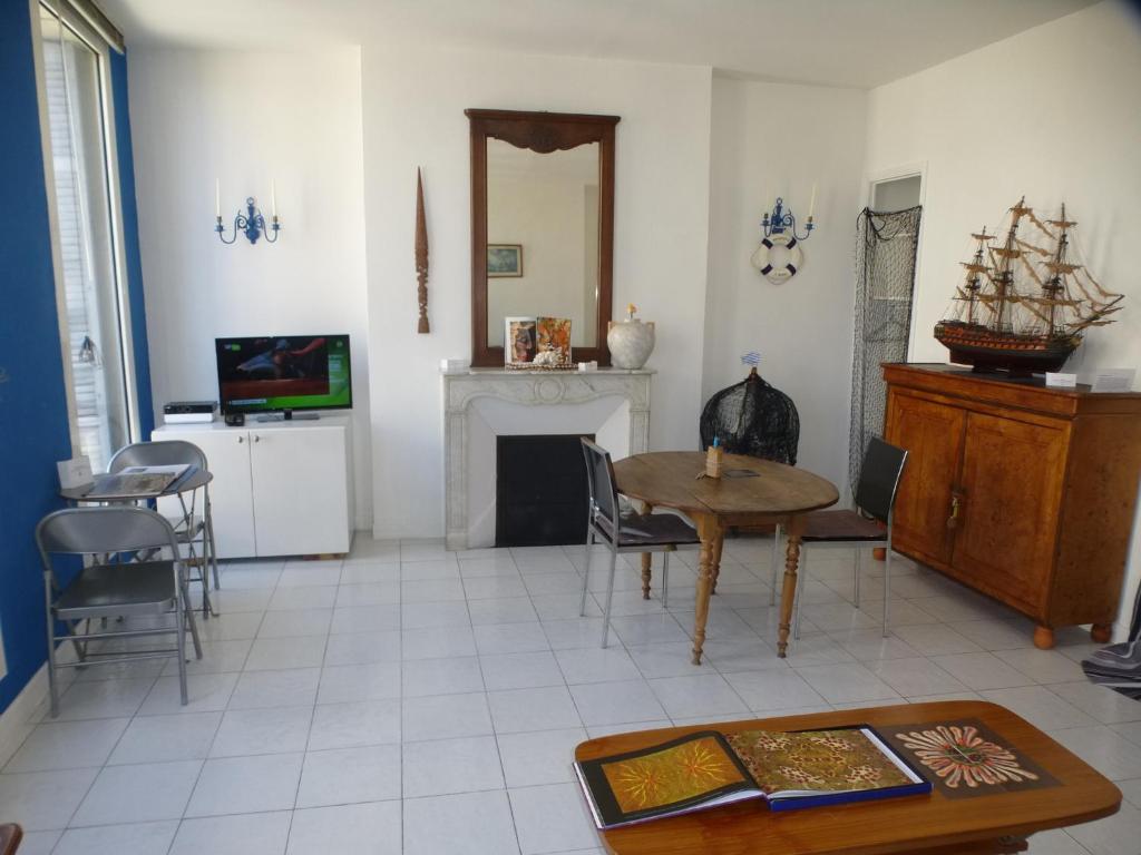 Vieux Port Appartement Maritime de 72m² et balcon - 4