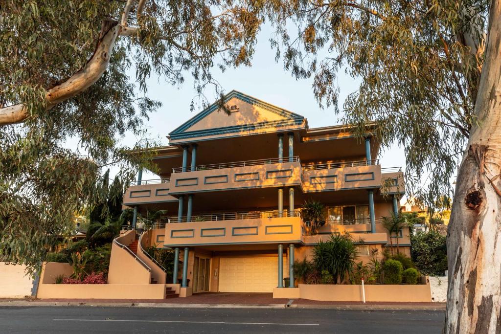 Apartment 1, 9 River Lane, Mannum